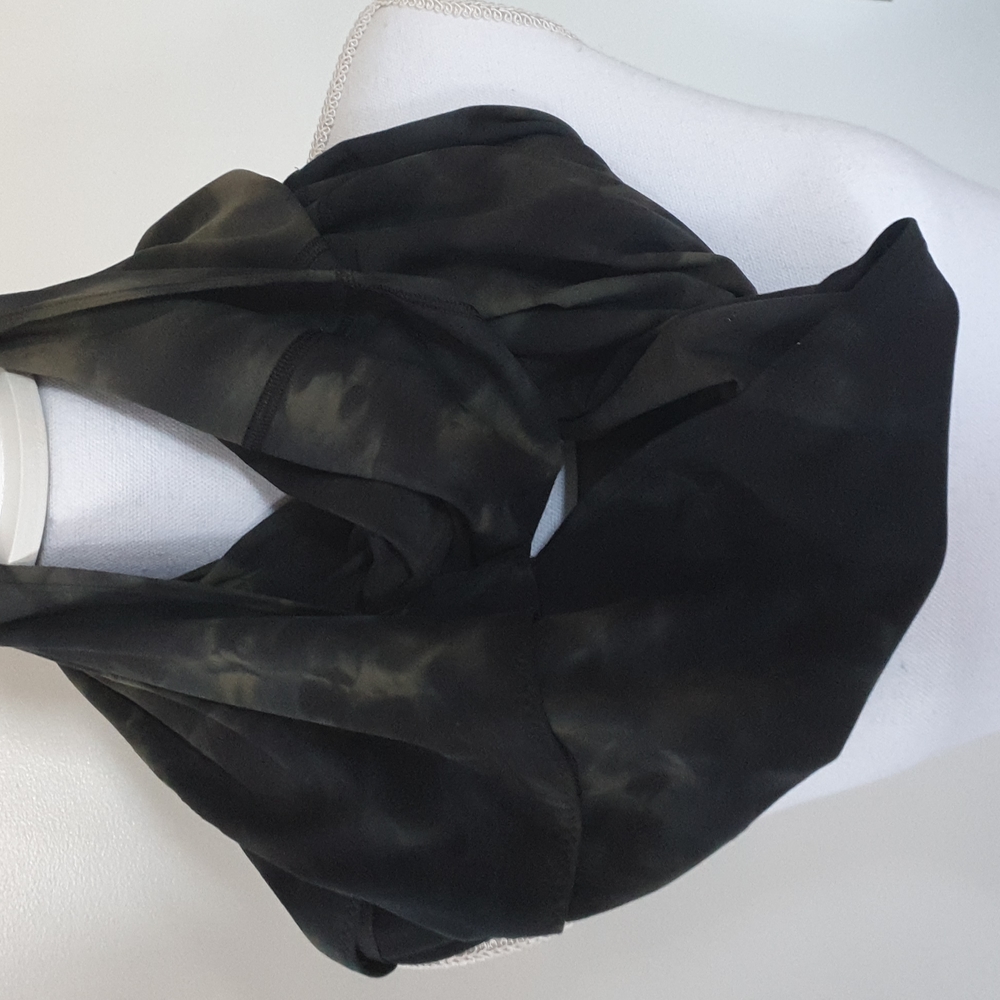NWT lululemon Vinyasa Scarf